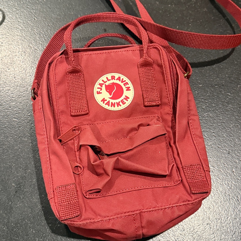 Fjallraven Kanken Sling Mini Grey